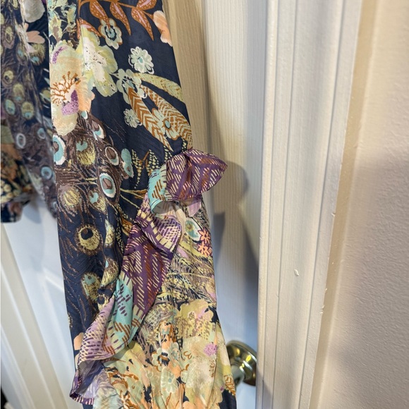 Current Air Peacock Floral Patterned Long Sleeve Top - Picture 5 of 8